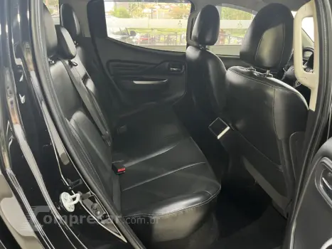 L200 TRITON 2.4 16V Turbo Sport Hpe-s CD 4X4