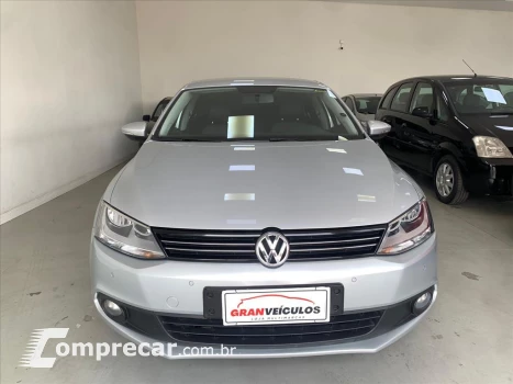 JETTA 2.0 COMFORTLINE FLEX 4P TIPTRONIC