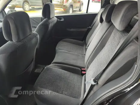 MEGANE 1.6 DYNAMIQUE GRAND TOUR 16V FLEX 4P MANUAL