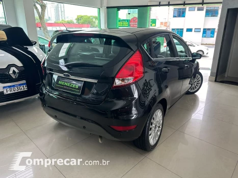 FIESTA 1.6 Titanium Hatch 16V