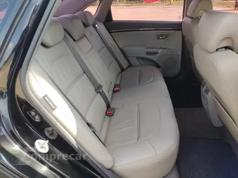 AZERA 3.3 MPFI GLS Sedan V6 24V