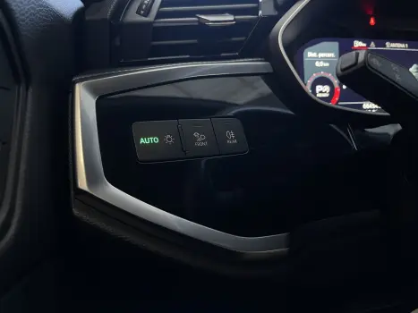 Q3 2.0 40 TFSI GASOLINA PERFORMANCE BLACK QUATTRO TIPTRONIC