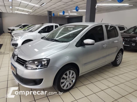 Volkswagen FOX 1.6 MI 8V 4 portas