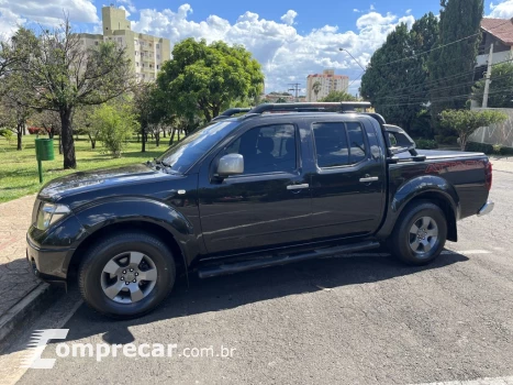 NISSAN FRONTIER 2.5 LE Attack 4X4 CD Turbo Eletronic 4 portas