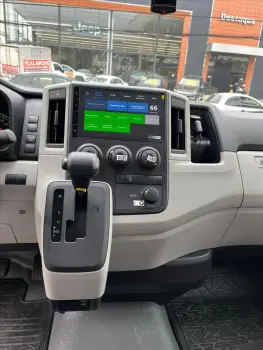 HIACE 2.8 D-4d Turbo Minibus 15+1 DX