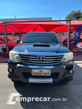 Hilux SW4 3.0 16V 4P SRV 4X4 7 LUGARES TURBO DIESEL AUTOMÁTI