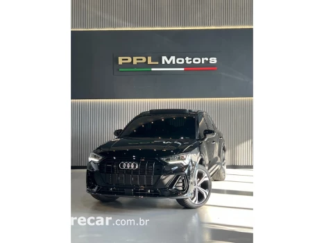 Audi Q3 2.0 40 TFSI GASOLINA PERFORMANCE BLACK QUATTRO TIPTRONIC 4 portas