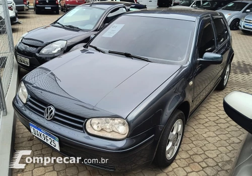 Volkswagen GOLF 1.6 MI Plus 8V 4 portas