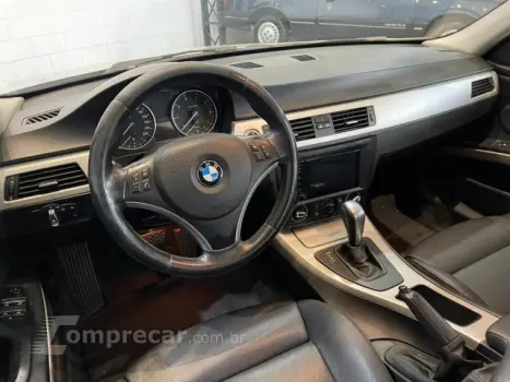320i - 2.0 16V 4P AUTOMÁTICO