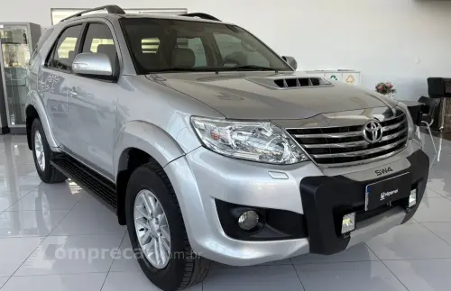 Hilux SW4 SRV 3.0 4X4 (7 Lugares)