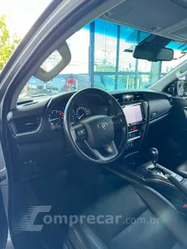 Hilux SW4 SRX 4x4 2.8 TDI 16V Dies. Aut.