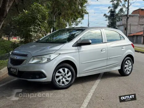 CHEVROLET ONIX 1.4 MPFI LT 8V FLEX 4P MANUAL 4 portas