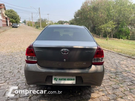 ETIOS 1.5 X Plus Sedan 16V