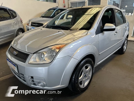 FORD FIESTA 1.6 Rocam Sedan 8V 4 portas