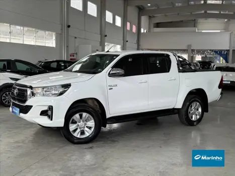 Toyota HILUX 2.7 SRV 4X2 CD 16V FLEX 4P AUTOMÁTICO 4 portas