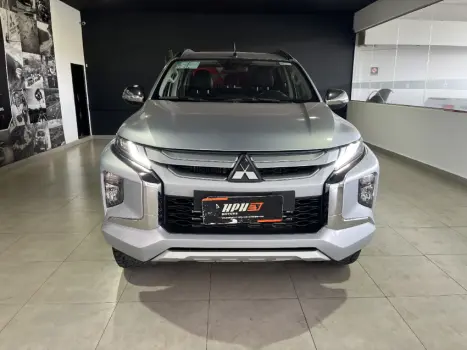 L200 TRITON 2.4 16V Turbo Sport HPE CD 4X4