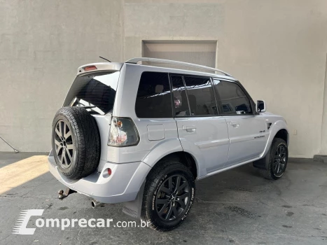 Pajero TR4 2.0/ 2.0 Flex 16V 4x4 Aut.