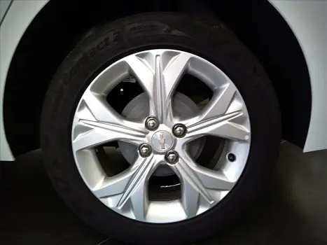 ONIX 1.0 TURBO FLEX PLUS LTZ AUTOMÁTICO