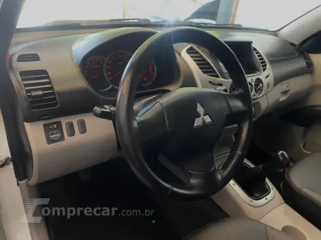 L200 TRITON 2.4 HLS 4X2 CD 16V