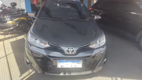 Yaris XLS automático/ teto