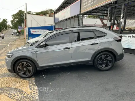 Nivus Highline 1.0 200 TSI Flex Aut.