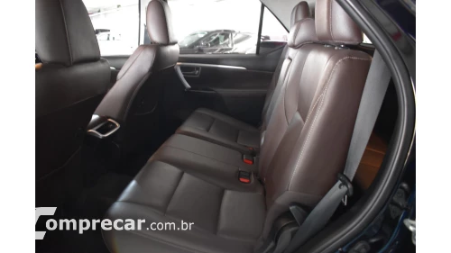 HILUX SW4 - 2.7 SRV 7 LUGARES 4X2 16V 4P AUTOMÁTICO