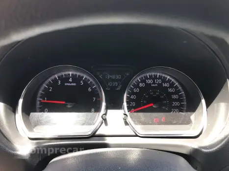 Versa 1.6 16V Flex Sv 4P Manual