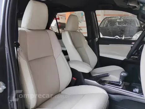 HILUX SW4 2.8 D-4D TURBO DIESEL DIAMOND 7L 4X4 AUTOMÁTICO