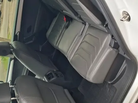 Tiguan 1.4 250 Tsi Total Flex Allspace Tiptronic