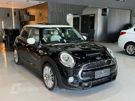 MINI COOPER 2.0 S EXCLUSIVE 16V TURBO GASOLINA 2P AUTOMATICO 2 portas