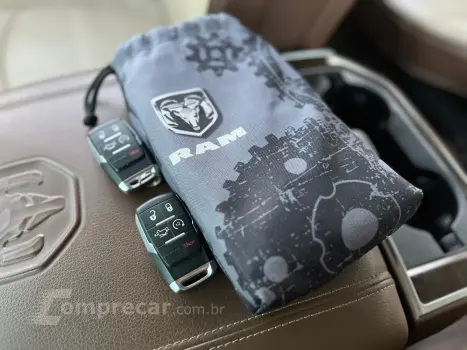 3500 6.7 I6 TURBO DIESEL LARAMIE CD 4X4 AUTOMÁTICO