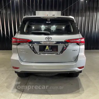 HILUX SW4 2.8 SRX 4X4 7 Lugares 16V Turbo Intercooler