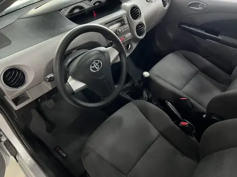 ETIOS 1.5 XLS 16V FLEX 4P MANUAL