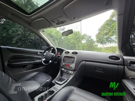 FOCUS 2.0 GHIA SEDAN 16V FLEX 4P AUTOMÁTICO