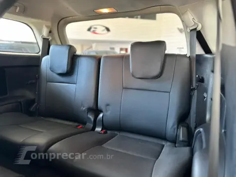 HILUX SW4 2.8 D-4D TURBO DIESEL SRX 7L 4X4 AUTOMÁTICO