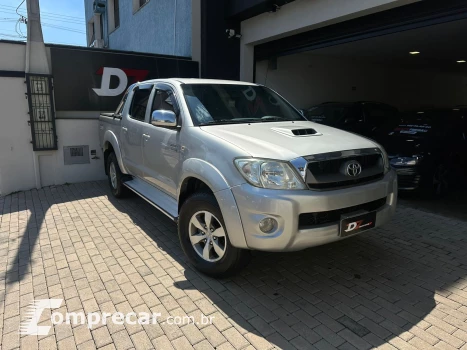 Toyota HILUX 3.0 SRV 4X4 CD 16V Turbo Intercooler 4 portas