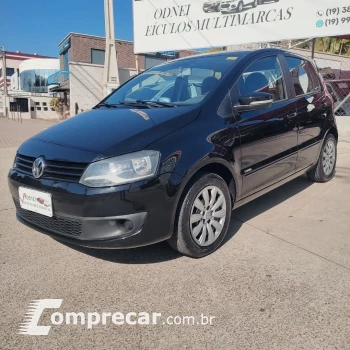 Volkswagen Fox 1.0 Mi Total Flex 8V 5p 4 portas