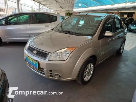 FORD FIESTA 1.6 MPI Class 8V 4 portas