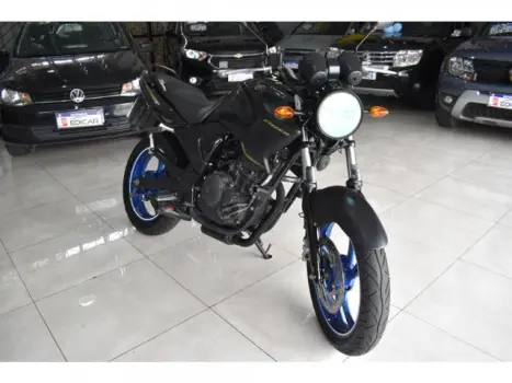 YS 250 FAZER - Street