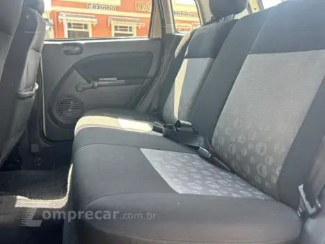 FIESTA 1.6 MPI Class Hatch 8V