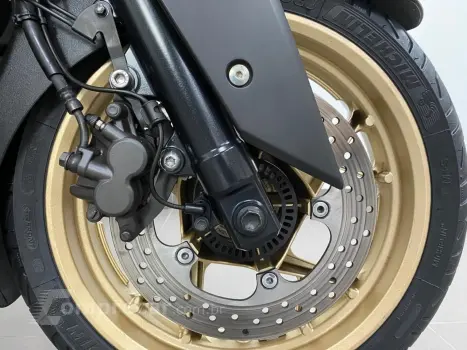 YAMAHA XMAX 250 ABS