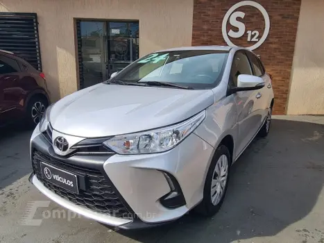 Toyota YARIS 4 portas