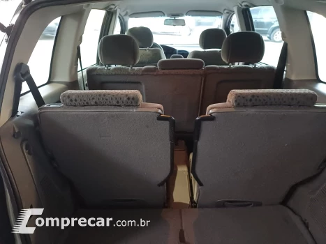 ZAFIRA 2.0 MPFI Elegance 8V