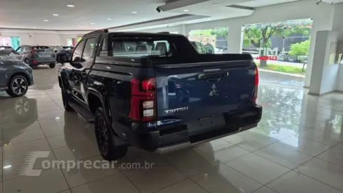 L200 TRITON 2.4 16V Turbo Sport Hpe-s CD 4X4