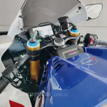 CBR 1000 RR-R FIREBLADE