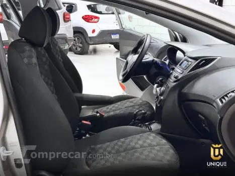 HB20 - 1.6 COMFORT PLUS 16V 4P AUTOMÁTICO