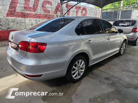 Jetta 2.0 Comfortline Flex 4P Tiptronic