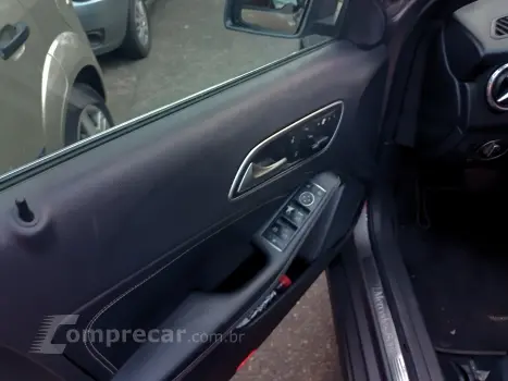 GLA 200 1.6 CGI Vision 16V Turbo