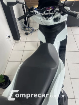 PCX 160 DLX ABS