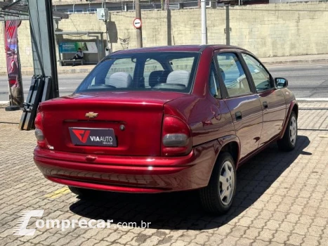 CLASSIC - 1.0 MPFI VHCE 8V 4P MANUAL